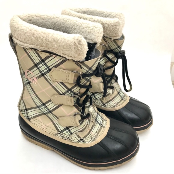 Sorel: waterproof plaid “Yoot Pac” boots (5) - Picture 1 of 11